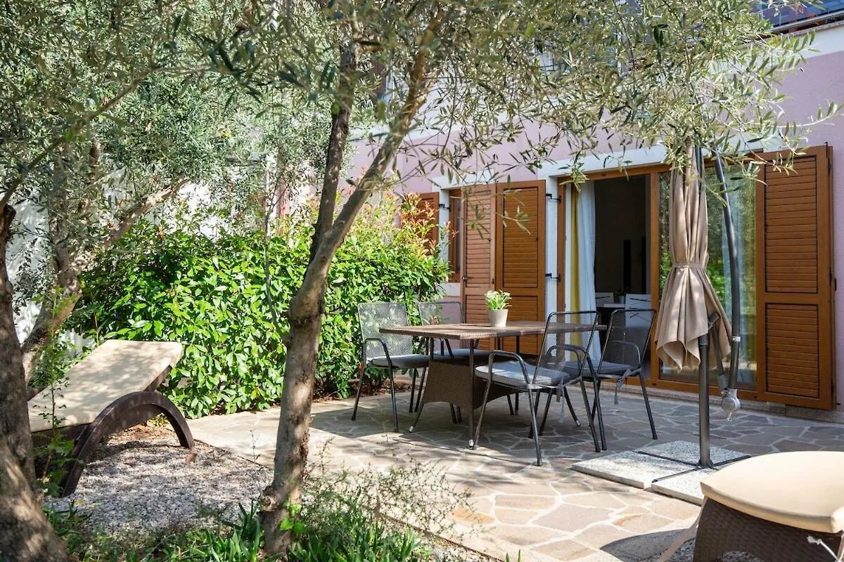 Istria Sea Side Apartments 207&208 Лабин